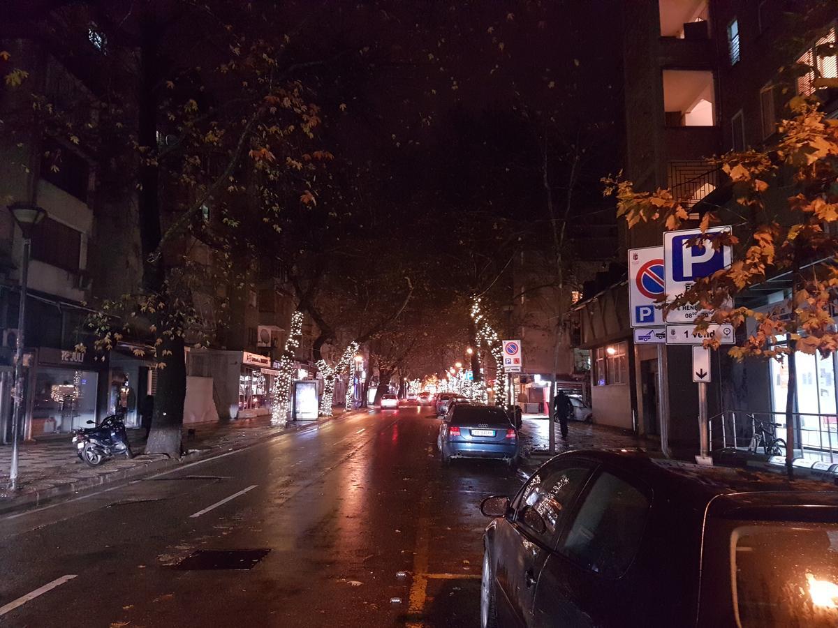 City Center Apartment Τίρανα Εξωτερικό φωτογραφία
